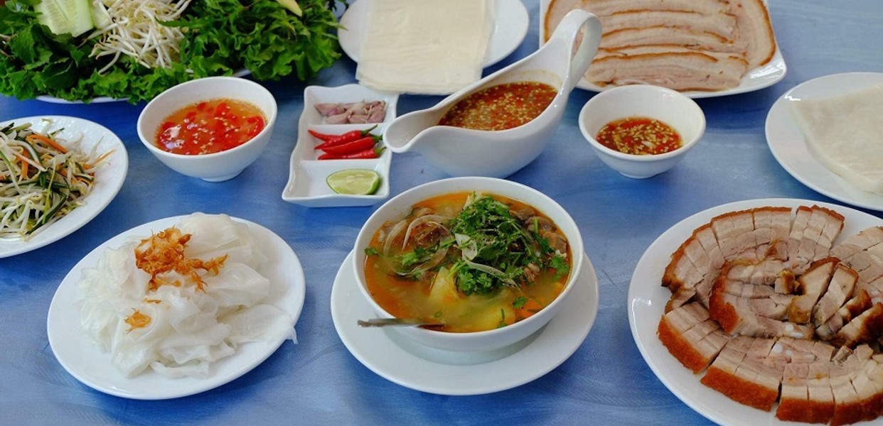 Donald Trung - Bánh Ướt & Bánh Cuốn Thịt Heo