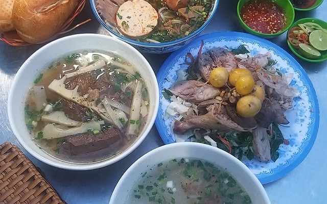 Phở Bò Út - Bún Bò 06