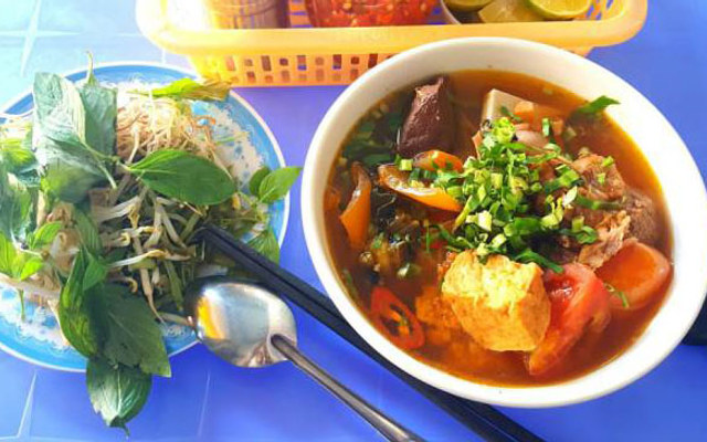 Bún Riêu Nguyễn Cảnh Chân - Trần Hưng Đạo