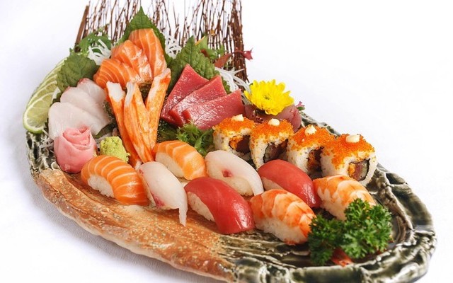 Sushi World - Phùng Khắc Khoan