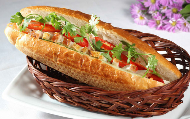 Giao Hiền - Bò Né & Bánh Mì Thịt Quay