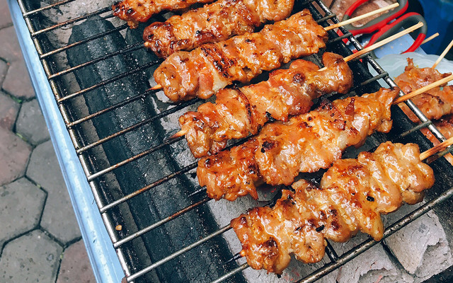 Bánh Mì Thịt Xiên Nướng - Trần Nhân Tông