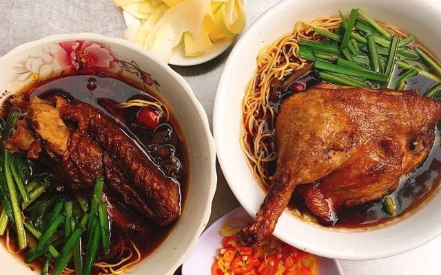 Nhã Vân - Mì Vịt Tiềm Sủi Cảo