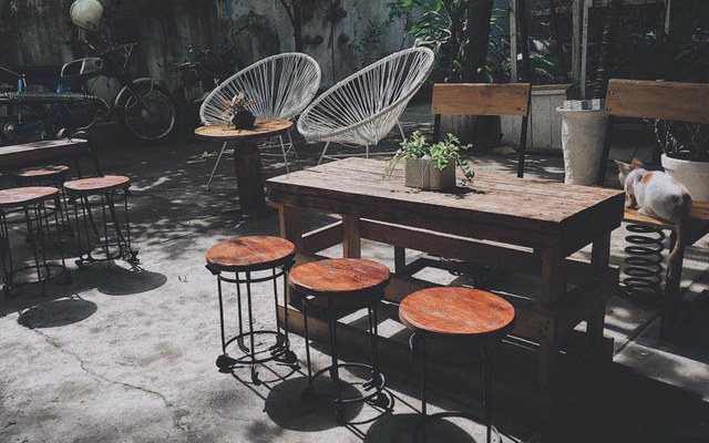 Nhà Xưởng Decor & Coffee