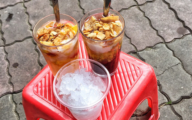 Bà Nga - Chè Thập Cẩm