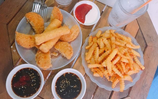 Cô Hoài - Bánh Gà & Đồ Ăn Vặt