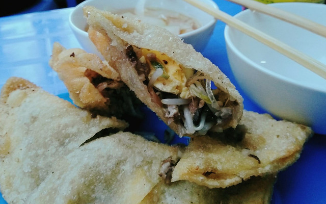 Bánh Gối, Bánh Khoai Tôm & Chả Nem - Lý Thường Kiệt