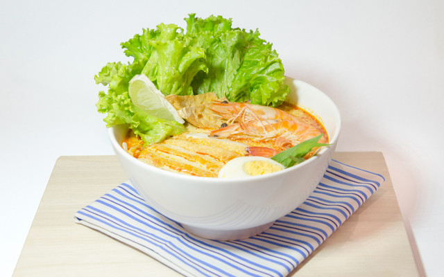 Viet On The Fly - Món Âu - Hoàng Hoa Thám