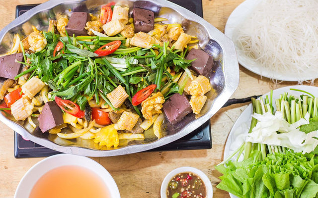 Lẩu Lòng Bò Việt