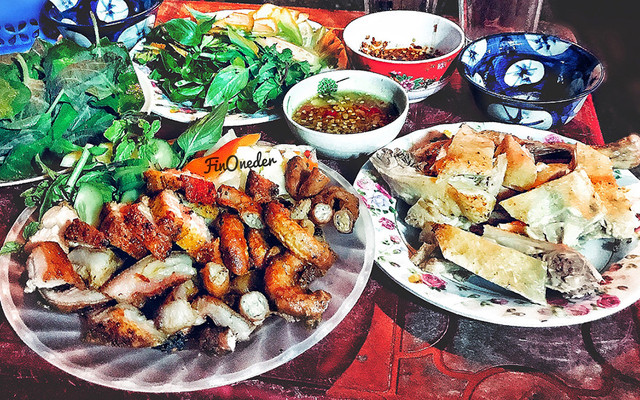 Quán Yến - Giò Hầm, Cháo Vịt & Lòng Nướng