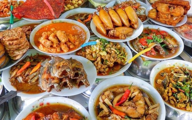 Quán Cơm Bà Mập 138 - Cơm Trưa - Võ Văn Tần