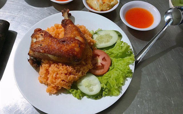 Cơm Gà Xối Mỡ Gia Huy - Phùng Văn Cung