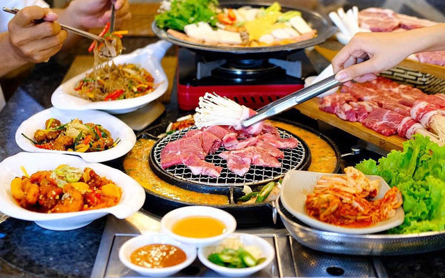 Jongro BBQ - Nướng Retro Hàn Quốc