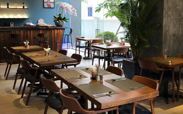 Uncle Sam Bistro - Vinhomes Central Park