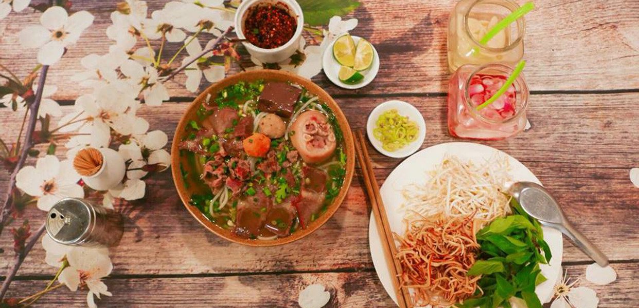 Bún Bò Ngự Uyển - Hương Vị Đậm Chất Huế Giữa Lòng Hà Nội