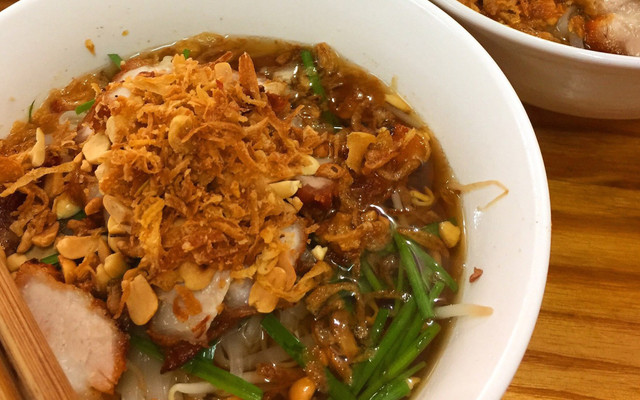 Nam Nhi - Hủ Tiếu & Mì Hoành Thánh - Đồng Khởi