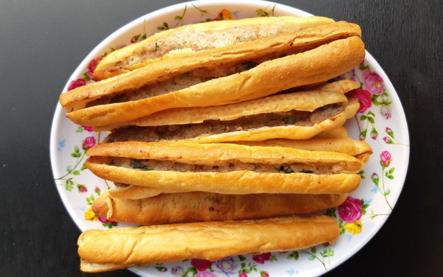 Bánh Mì Que - Phan Đình Giót