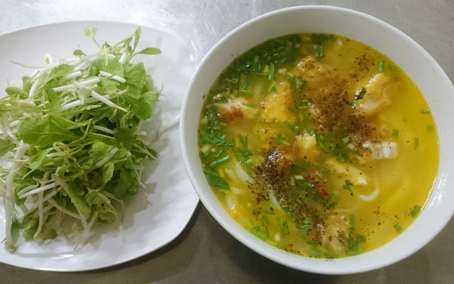 Bánh Canh Cá Lóc Xứ Huế - Quang Trung