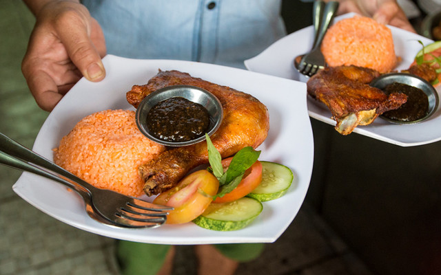 Cơm Gà Kim Ngân - Lê Thanh Nghị