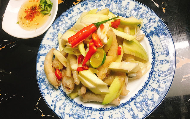 Gà Núm Bầu - Chân Gà Sả Tắc & Cơm Trưa