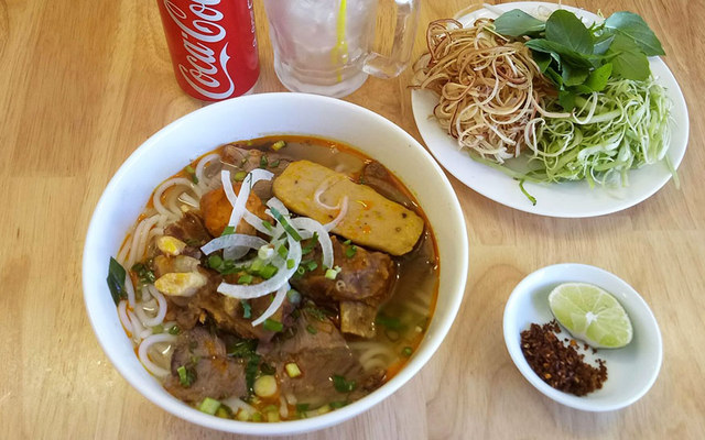 Quán Út - Bún Bò Huế