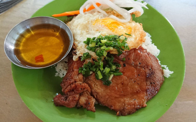 Cơm Tấm - 135 Phan Đình Phùng