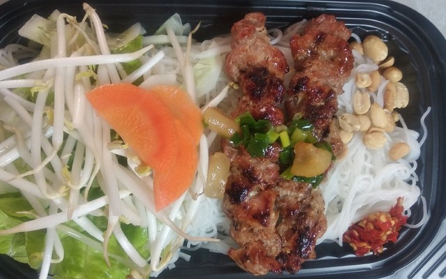 BÚN THỊT NƯỚNG DẬU DẬU - THẠNH XUÂN 24