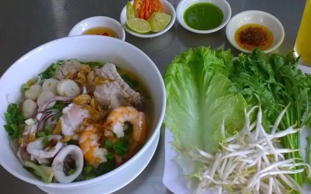 Hủ Tiếu Mực Cô Ba Gạo