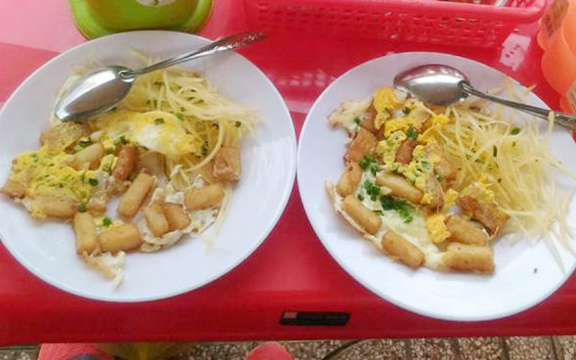 A Tỷ - Bột Chiên, Hủ Tiếu xào & Nui Xào