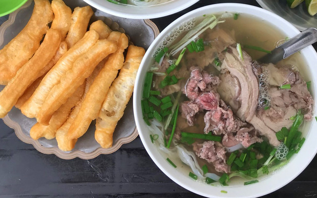 Bánh Cuốn & Bún Chả - Định Công Thượng
