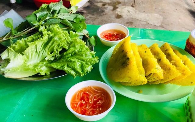 Bánh Xèo, Bánh Bèo & Bánh Bột Lọc