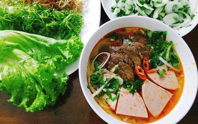 Quán Năm Lùn - Bún Bò Huế & Phở