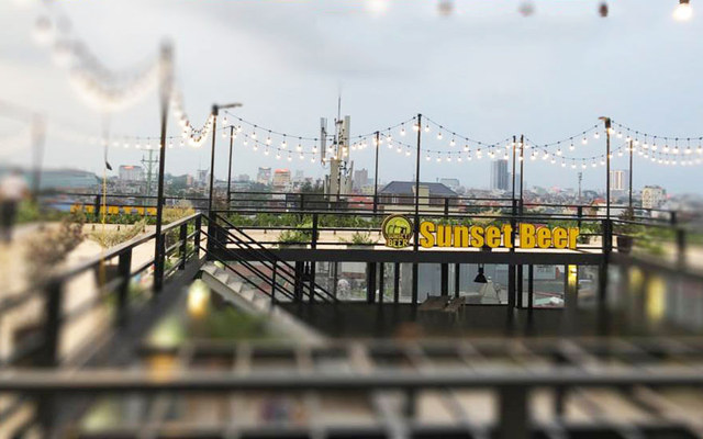 Sunset Beer - Vườn Bia Ánh Hoàng Hôn
