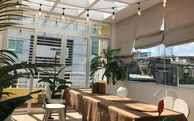 Saigon Vibes - Rooftop Coffee Shop