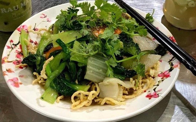 Mì Xào Giòn Cô Thuỷ - Đồ Ăn - Cách Mạng Tháng 8