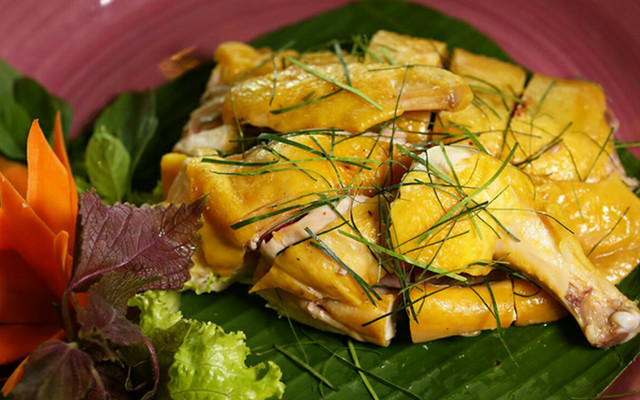 Tuấn Béo - Gà Hấp Lá Chanh