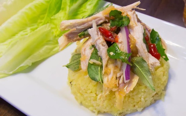 Cơm Gà Tam Kỳ Lộc Phát - Thân Nhân Trung