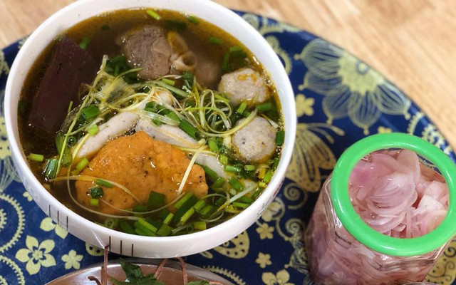 Duyên Duyên - Bún Bò Giò Heo - Lê Đức Thọ