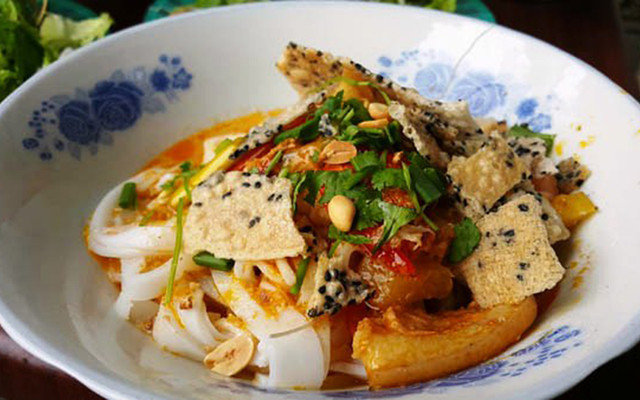 Mì Quảng Phú Chiêm Kim - 27 Phạm Văn Nghị