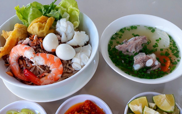 Quán Trang - Hủ Tiếu Tôm Mực