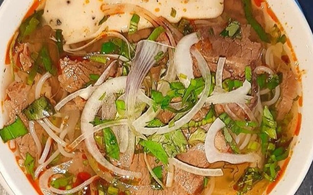 Quán 7 Sân - Bún, Hủ Tiếu & Lẩu