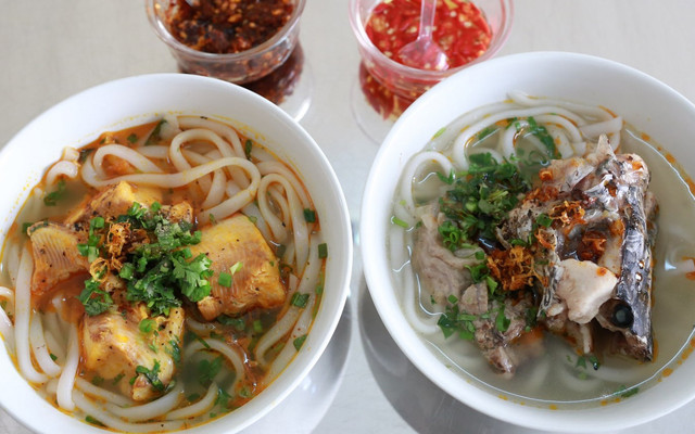 Bánh Canh Cá Lóc O Nữ