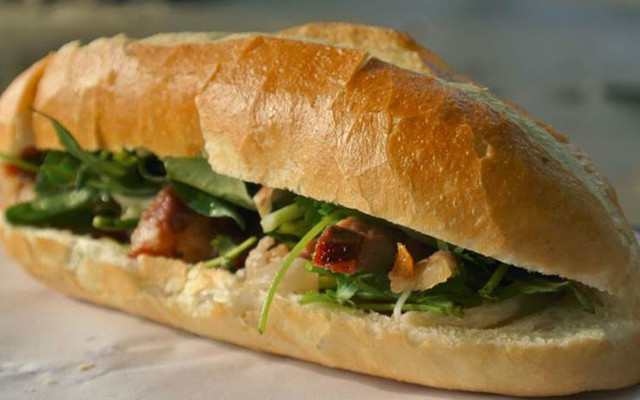 Bánh Mì Thịt - Ba Vân