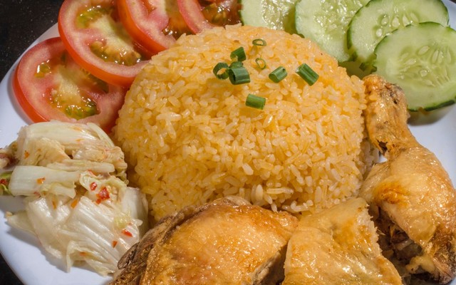 Anh Ba Ký 2 - Cơm Gà Xối Mỡ