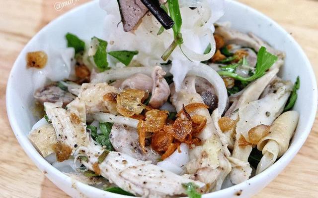 Bánh Ướt Lòng Gà Ngân