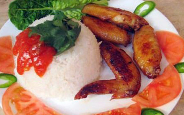 Bà Nga - Bún Thang & Phở Gà