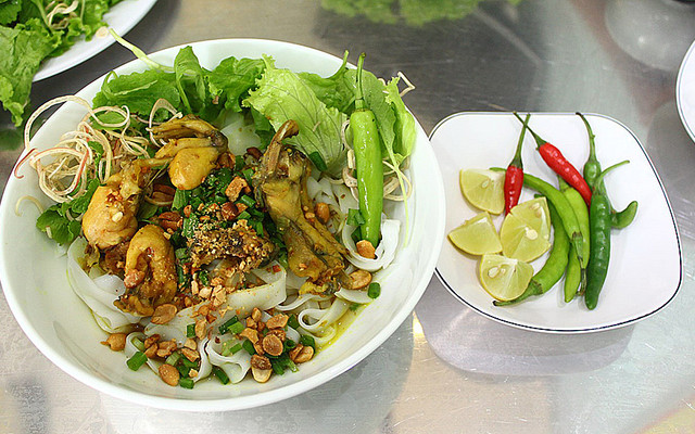 Mì Quảng 3 Anh Em - 321 Lê Văn Sỹ