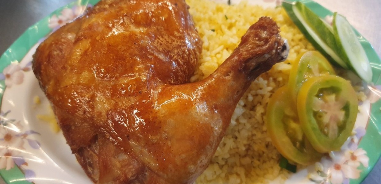 Quán Đầu Bếp - Cơm Gà Xối Mỡ, Cơm Chiên & Hủ Tiếu Mì Xào | ShopeeFood - Food Delivery | Order & get it delivered | ShopeeFood.vn
