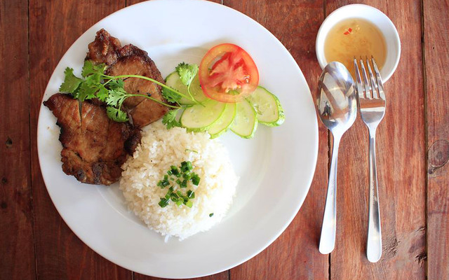 Hồng Anh - Cơm Tấm Sài Gòn - Minh Khai