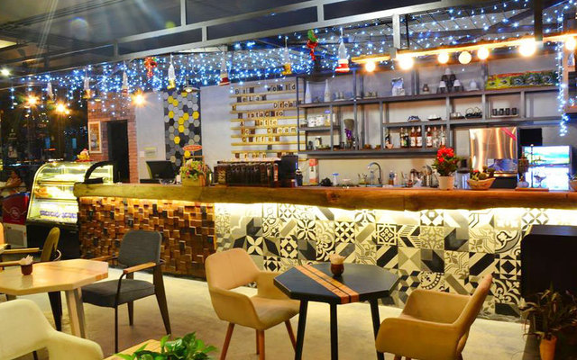 Green House Coffee - Phạm Viết Chánh